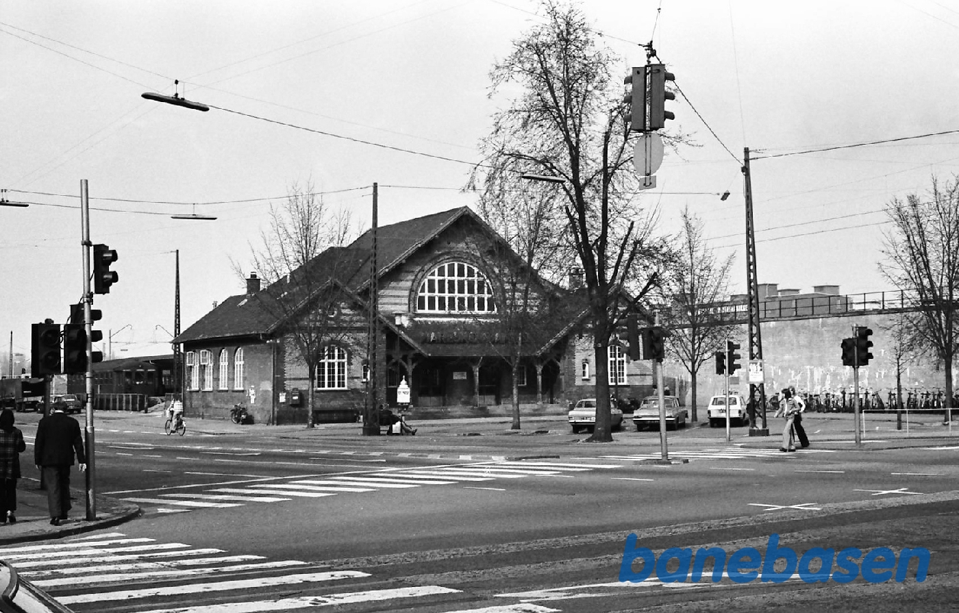 Stationen fra gaden Stationen fra gaden