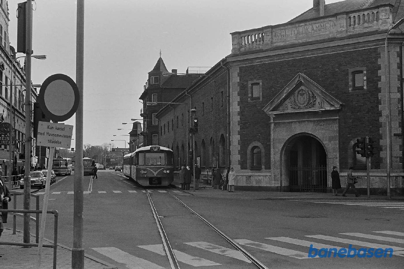 Perron fra nord Perron fra nord