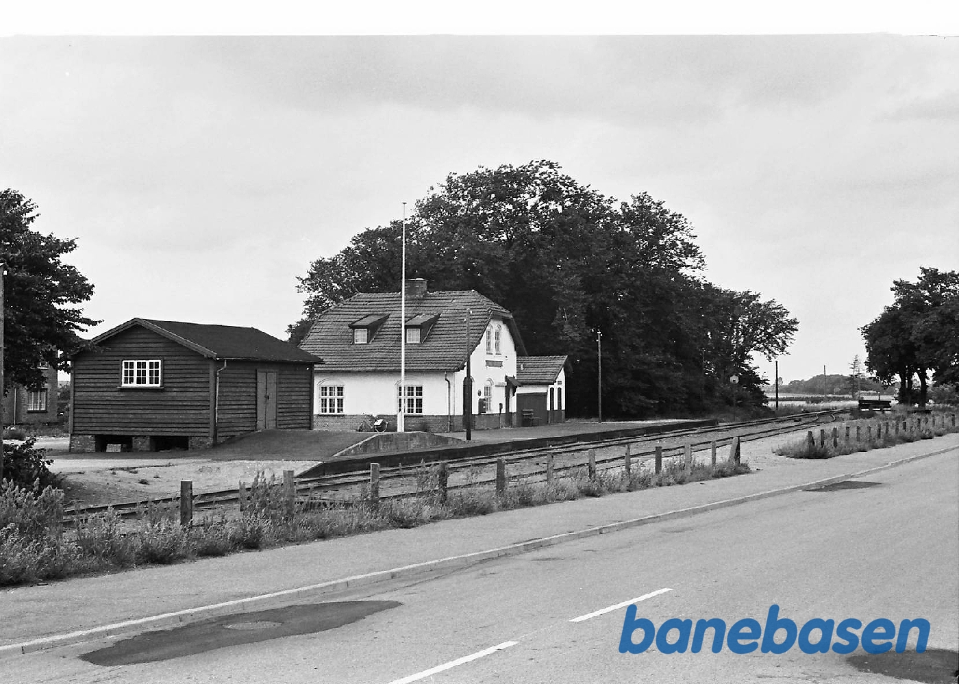 Stationen fra perron Stationen fra perron