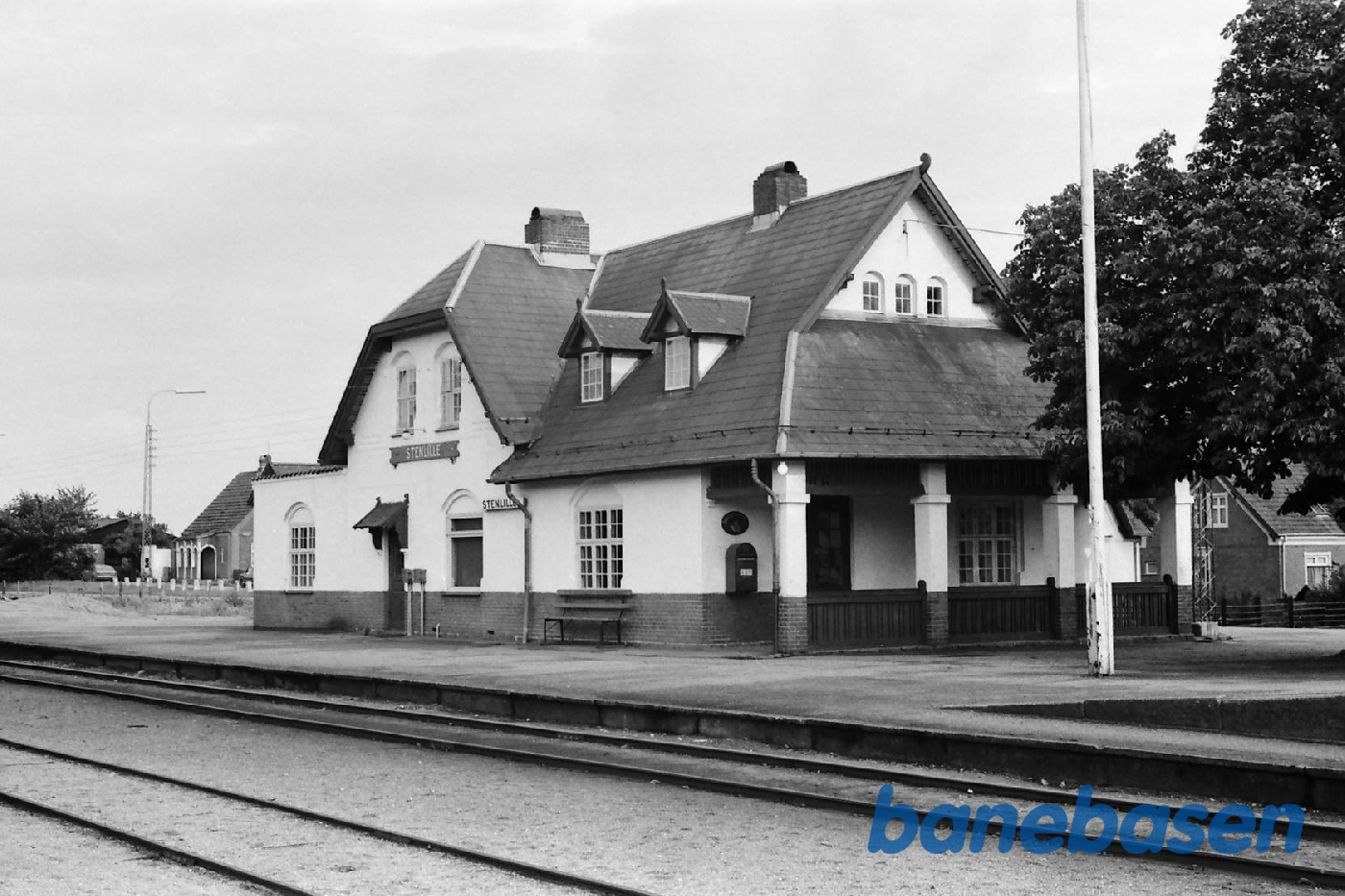 Station fra perron Station fra perron