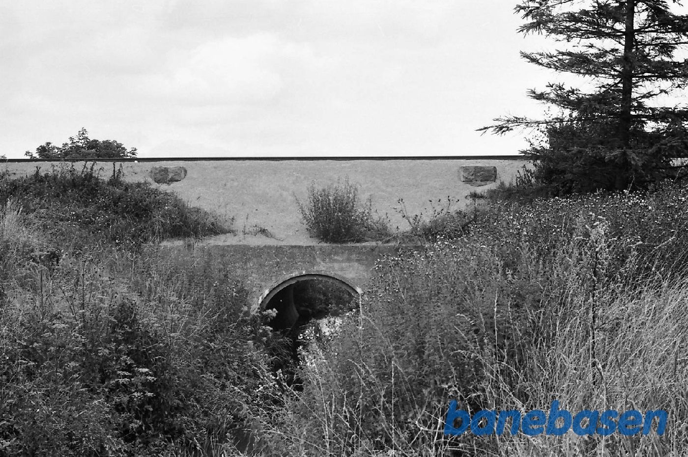 Bro over å fra syd Bro over å fra syd