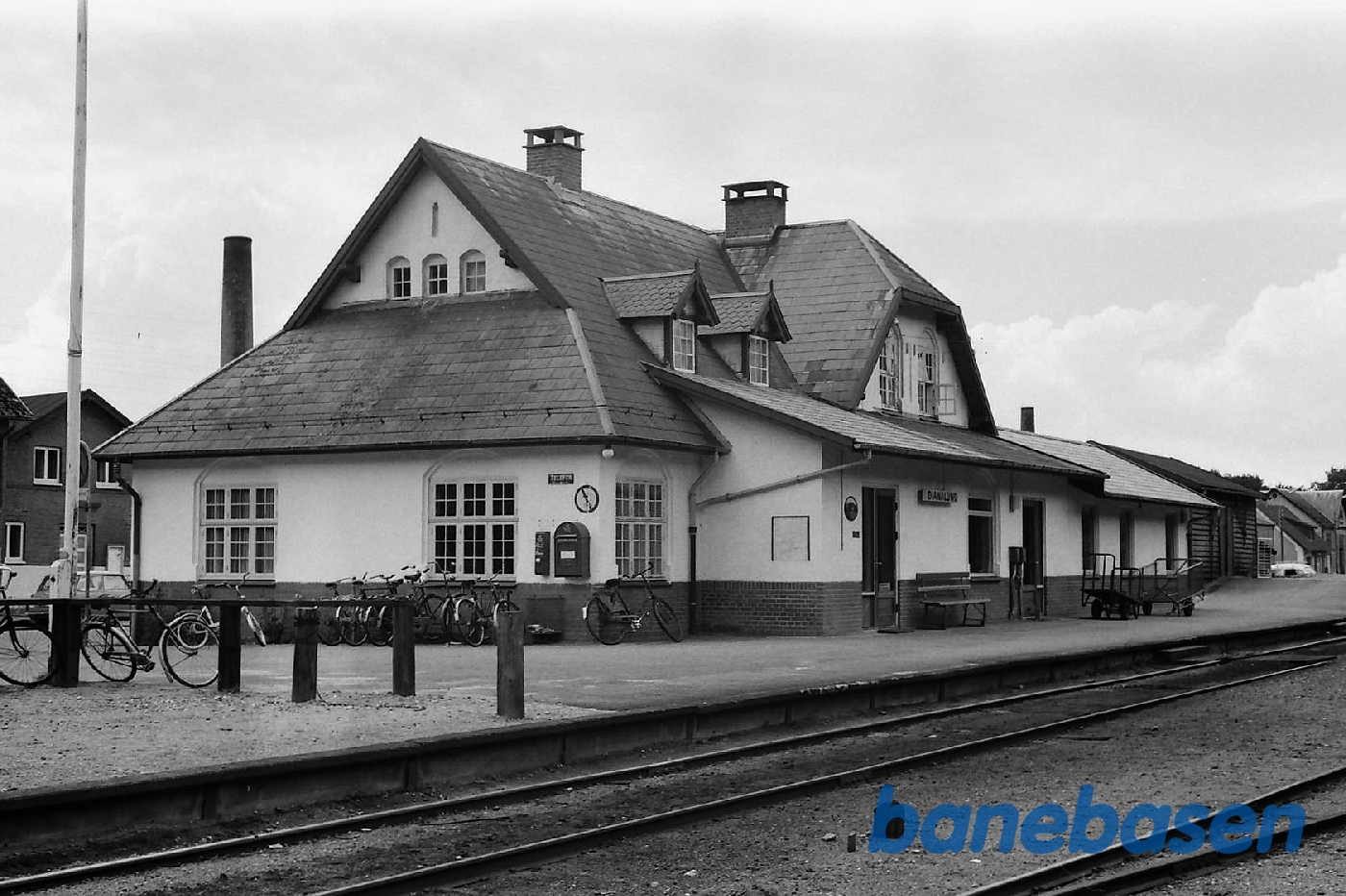 Station fra perron Station fra perron