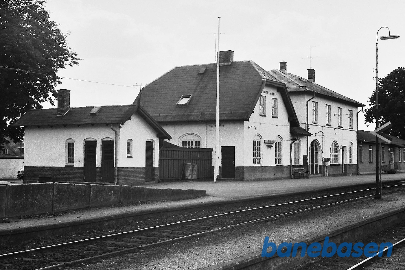 Stationen fra perron Stationen fra perron