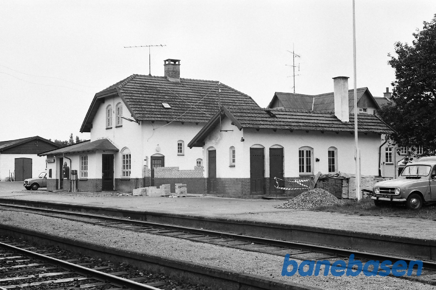 Stationen fra perron Stationen fra perron