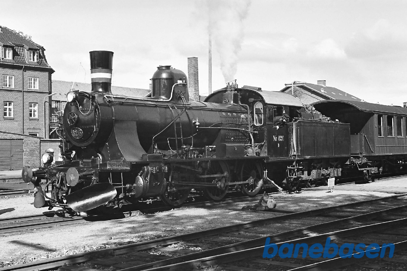 D 826 D 826