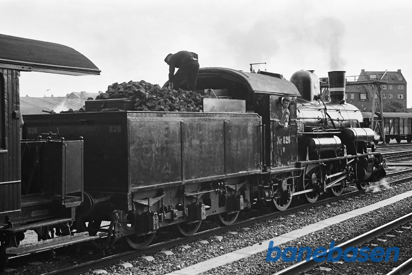 D 826 D 826