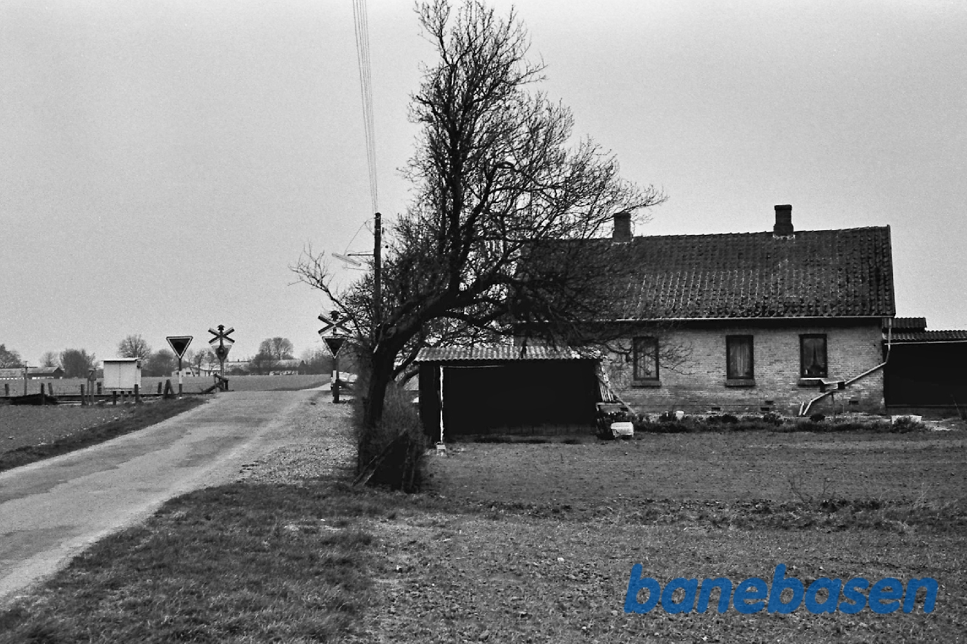 Vogterhus 19 set fra gaden nær Krogerup Vogterhus 19 set fra gaden nær Krogerup