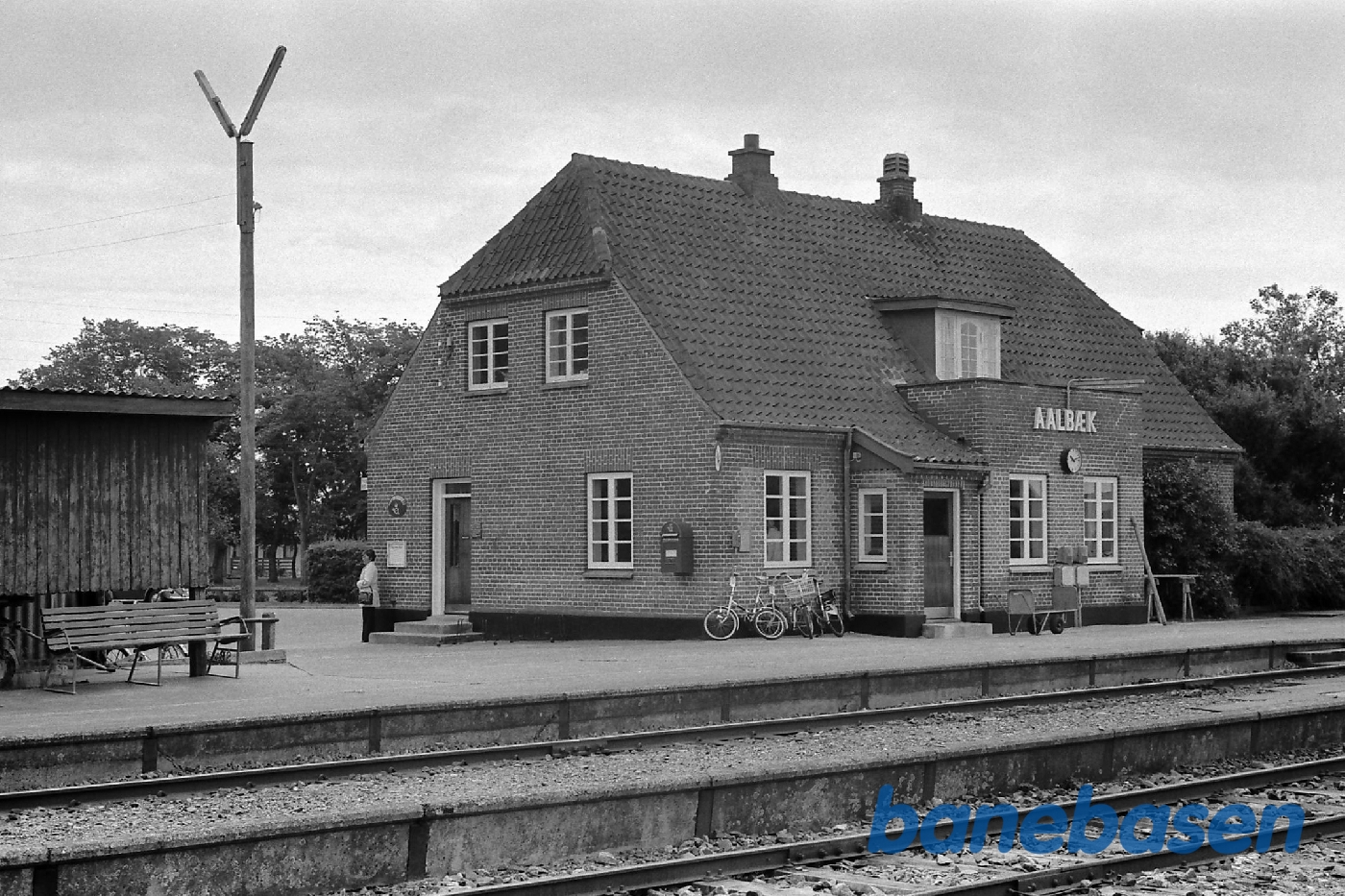 Stationen fra perron Stationen fra perron