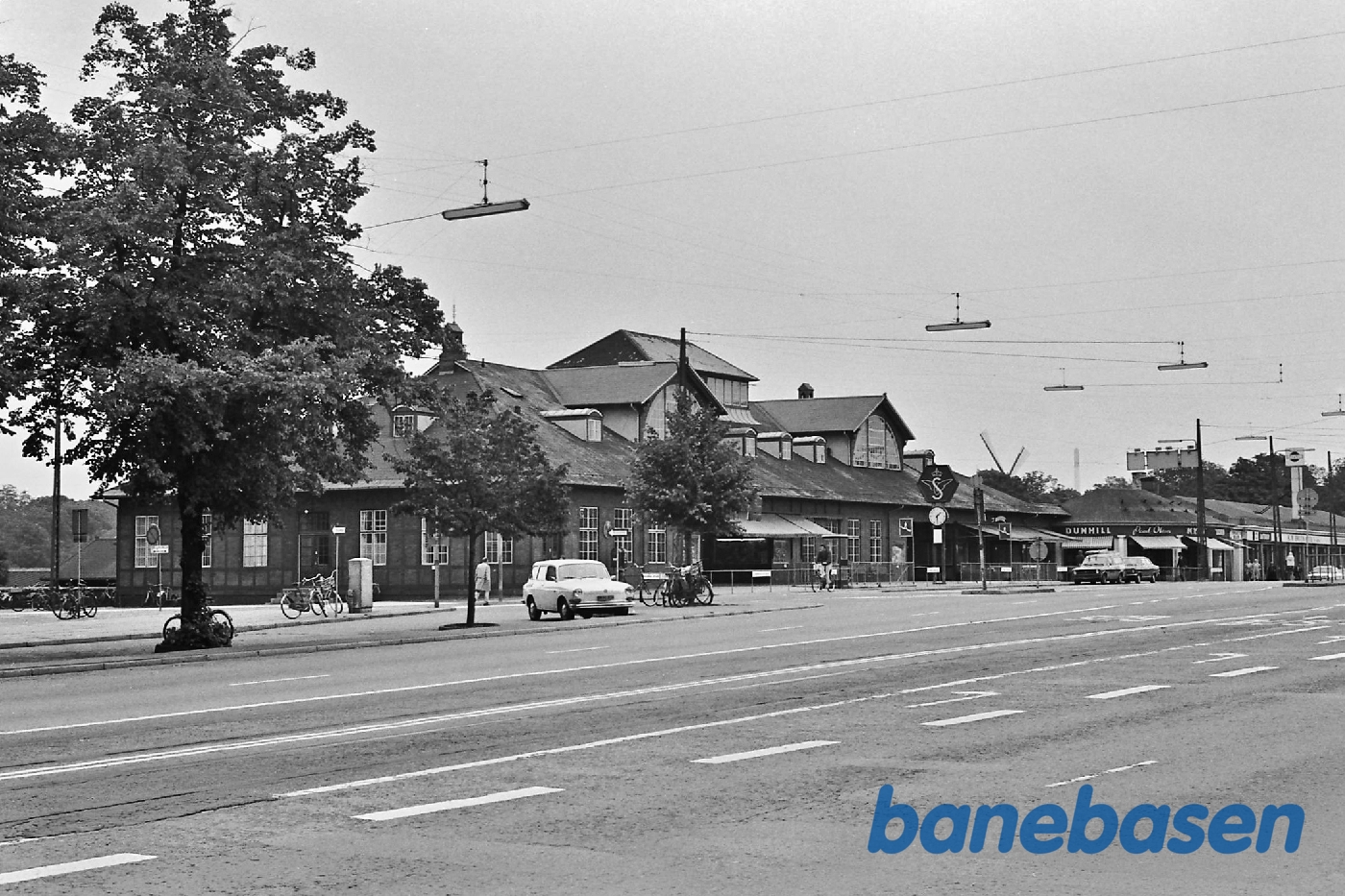 Stationen fra gaden Stationen fra gaden