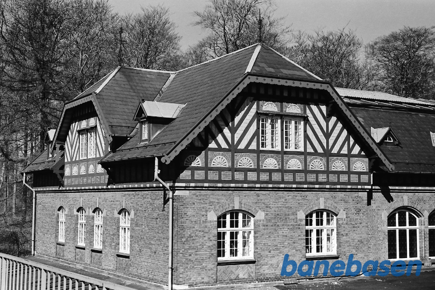 Stationens øverste etage Stationens øverste etage