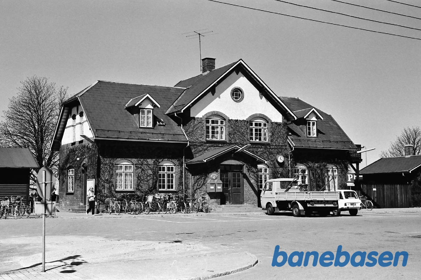 Stationen fra gaden Stationen fra gaden