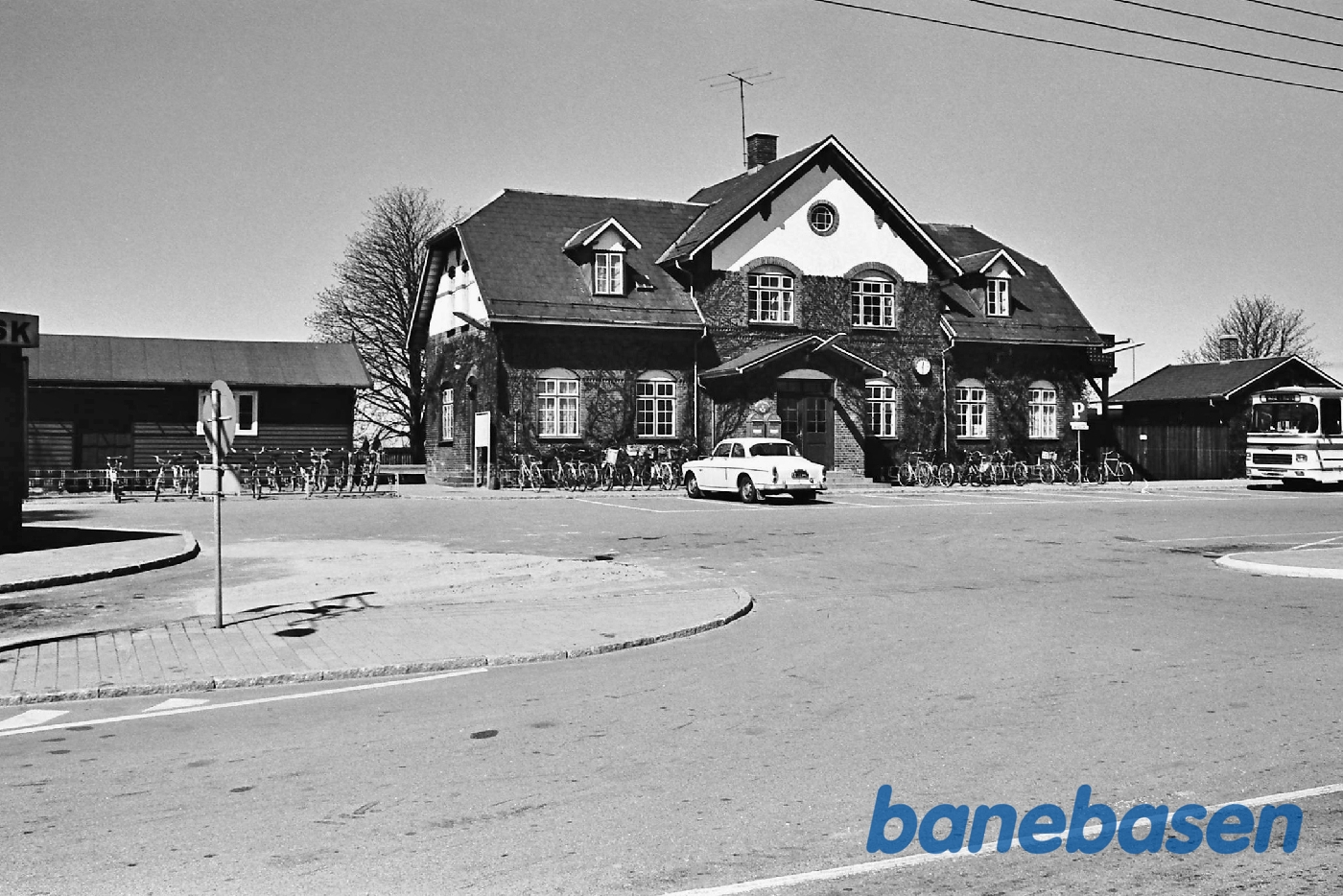 Stationen fra gaden Stationen fra gaden
