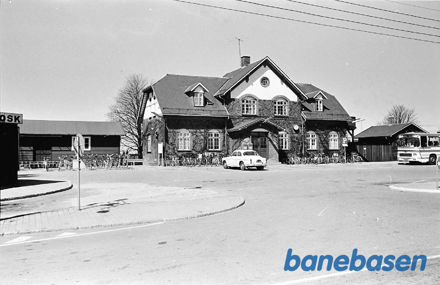 Stationen fra gaden Stationen fra gaden