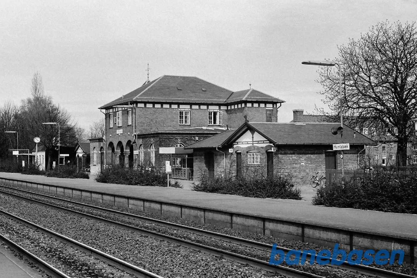 Stationen fra perron Stationen fra perron