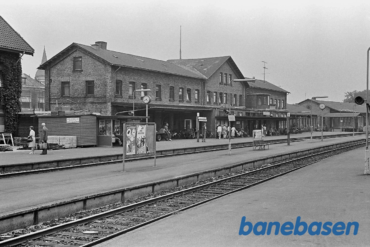 Station fra perron Station fra perron