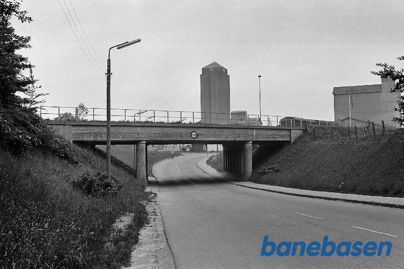 Bro over vej fra syd Bro over vej fra syd