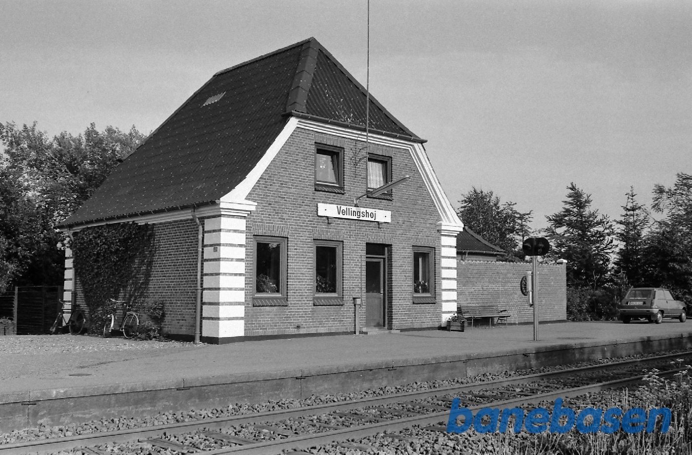 Stationen fra perron Stationen fra perron