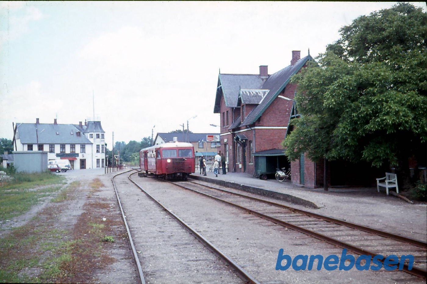 Særtog med ØSJS Sm 13 + Sp 1. Karise station Særtog med ØSJS Sm 13 + Sp 1. Karise station