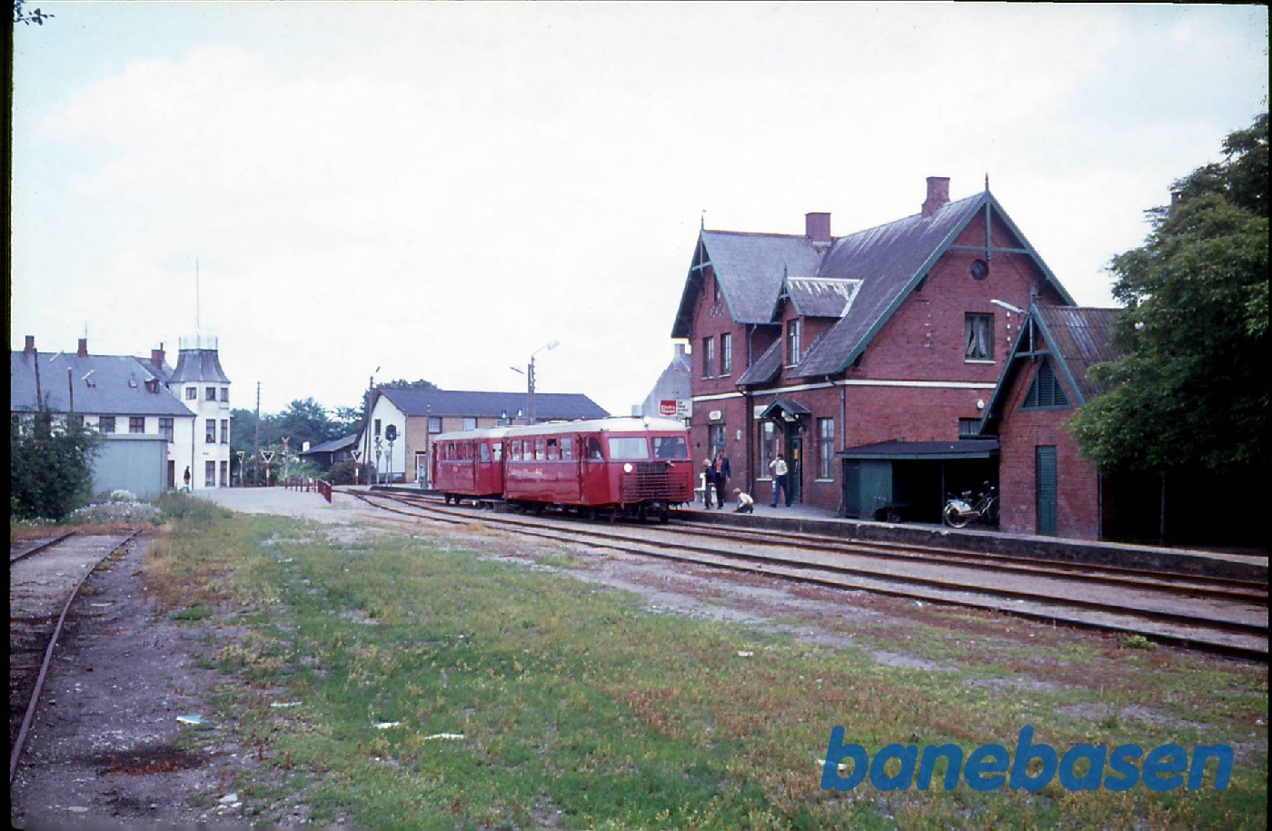 Særtog med ØSJS Sm 13 + Sp 1. Karise station Særtog med ØSJS Sm 13 + Sp 1. Karise station