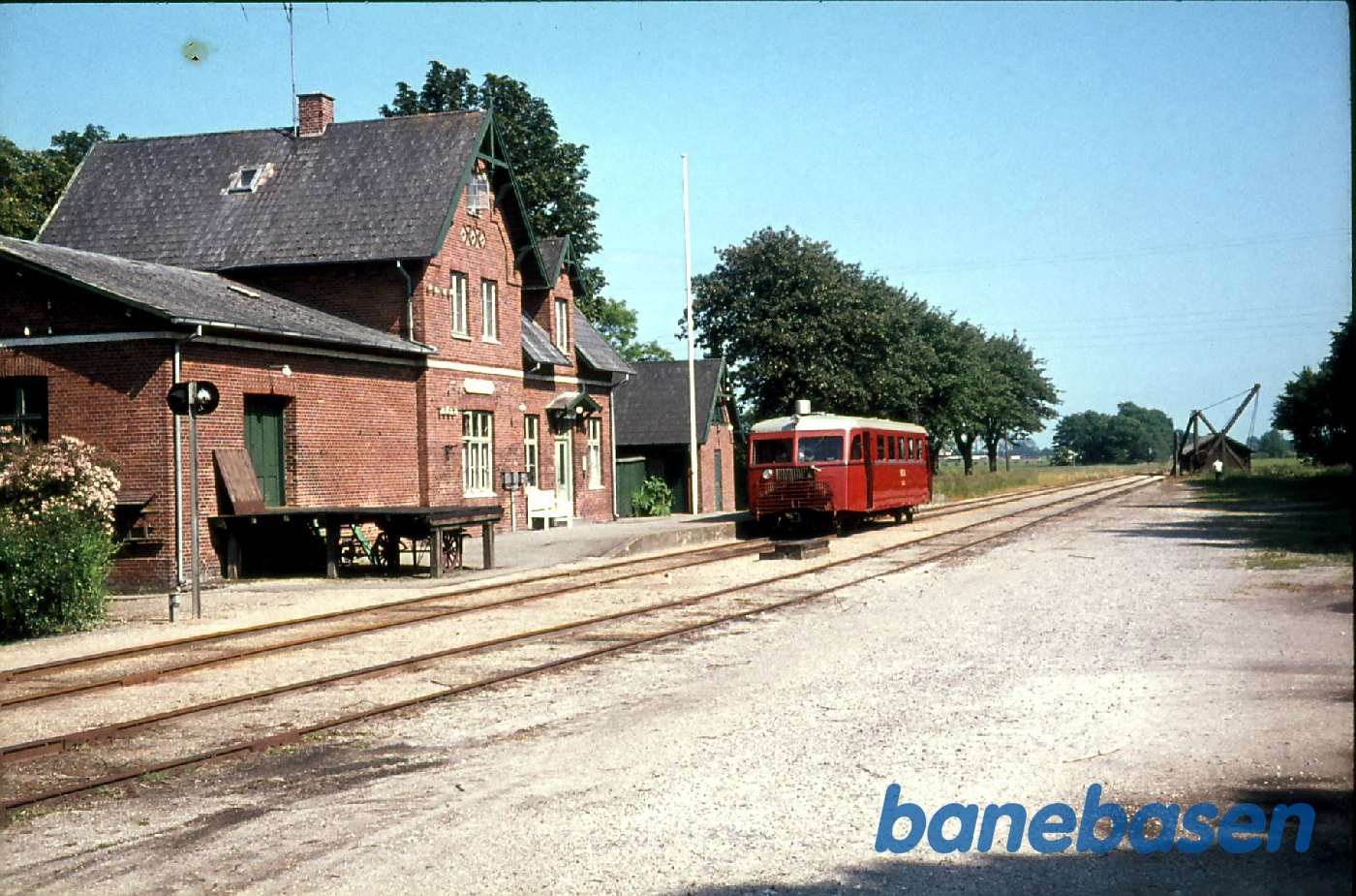 Særtog med ØSJS Sm 13 + Sp 1. Klippinge station Særtog med ØSJS Sm 13 + Sp 1. Klippinge station