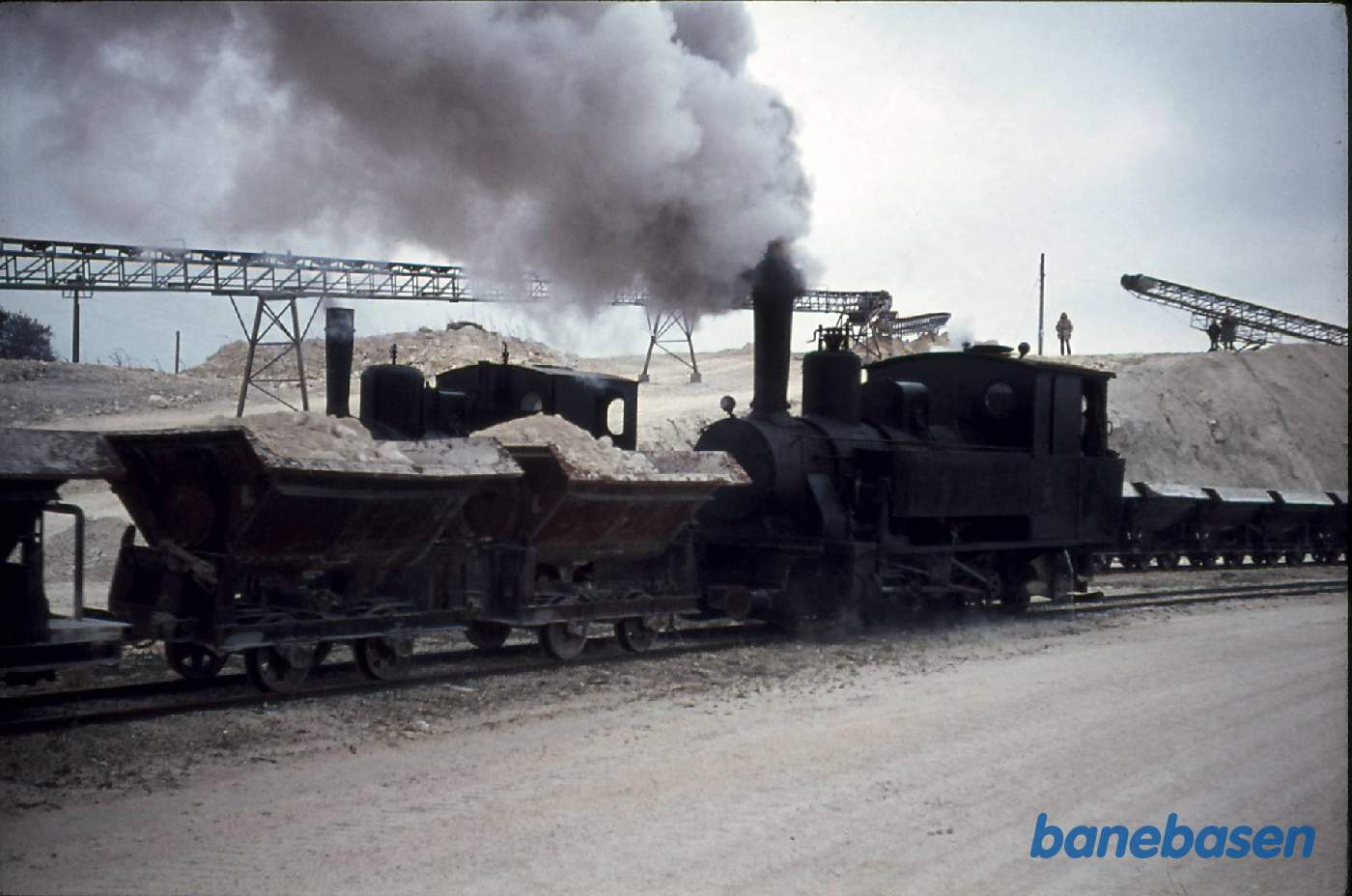 Smalspor. Faxe kalk FJ IV og FJ ? i kalkgruben Smalspor. Faxe kalk FJ IV og FJ ? i kalkgruben