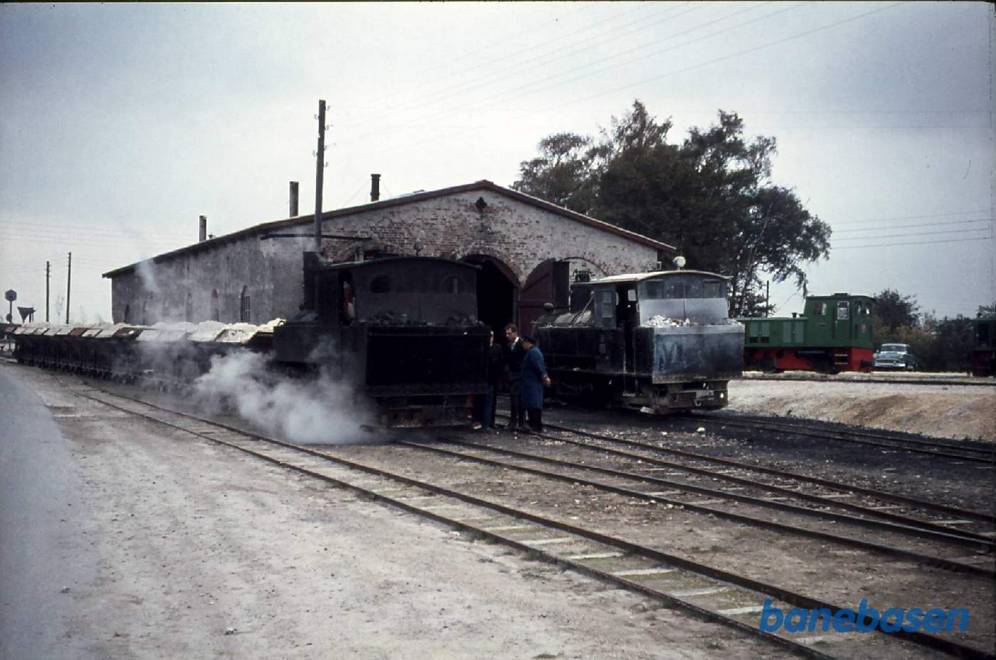 Smalspor. Faxe kalk. Kalktog udenfor remisen