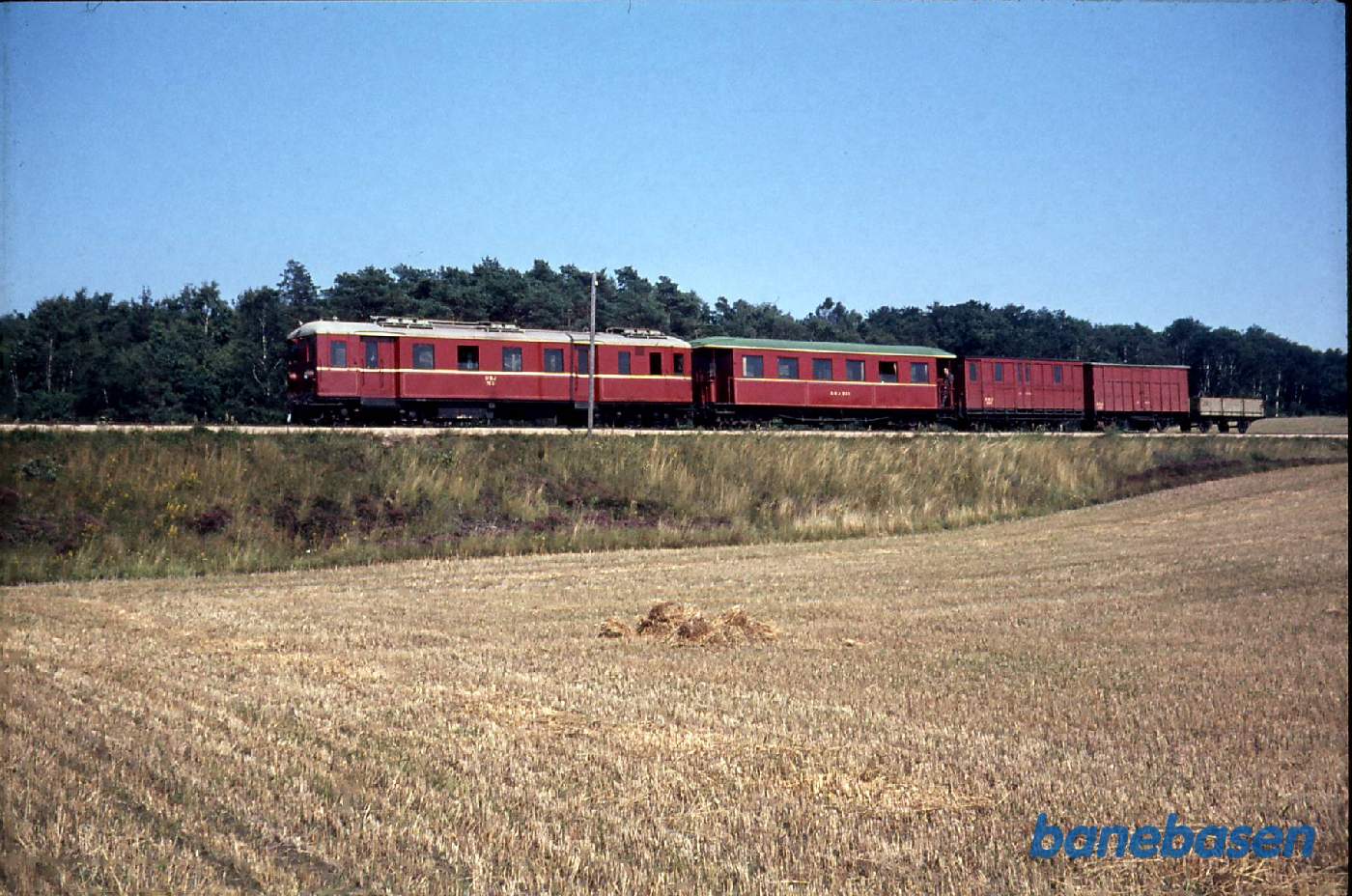 M5 med særtoget mellem Kølleregaard og Robedal M5 med særtoget mellem Kølleregaard og Robedal