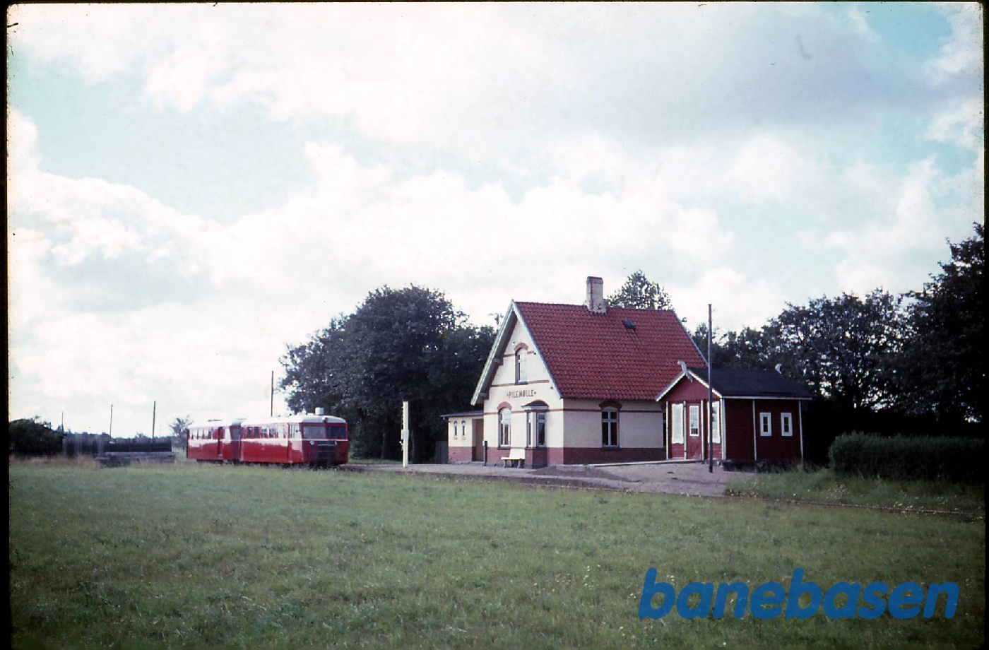Skinnebus ved pilemølle station Skinnebus ved pilemølle station