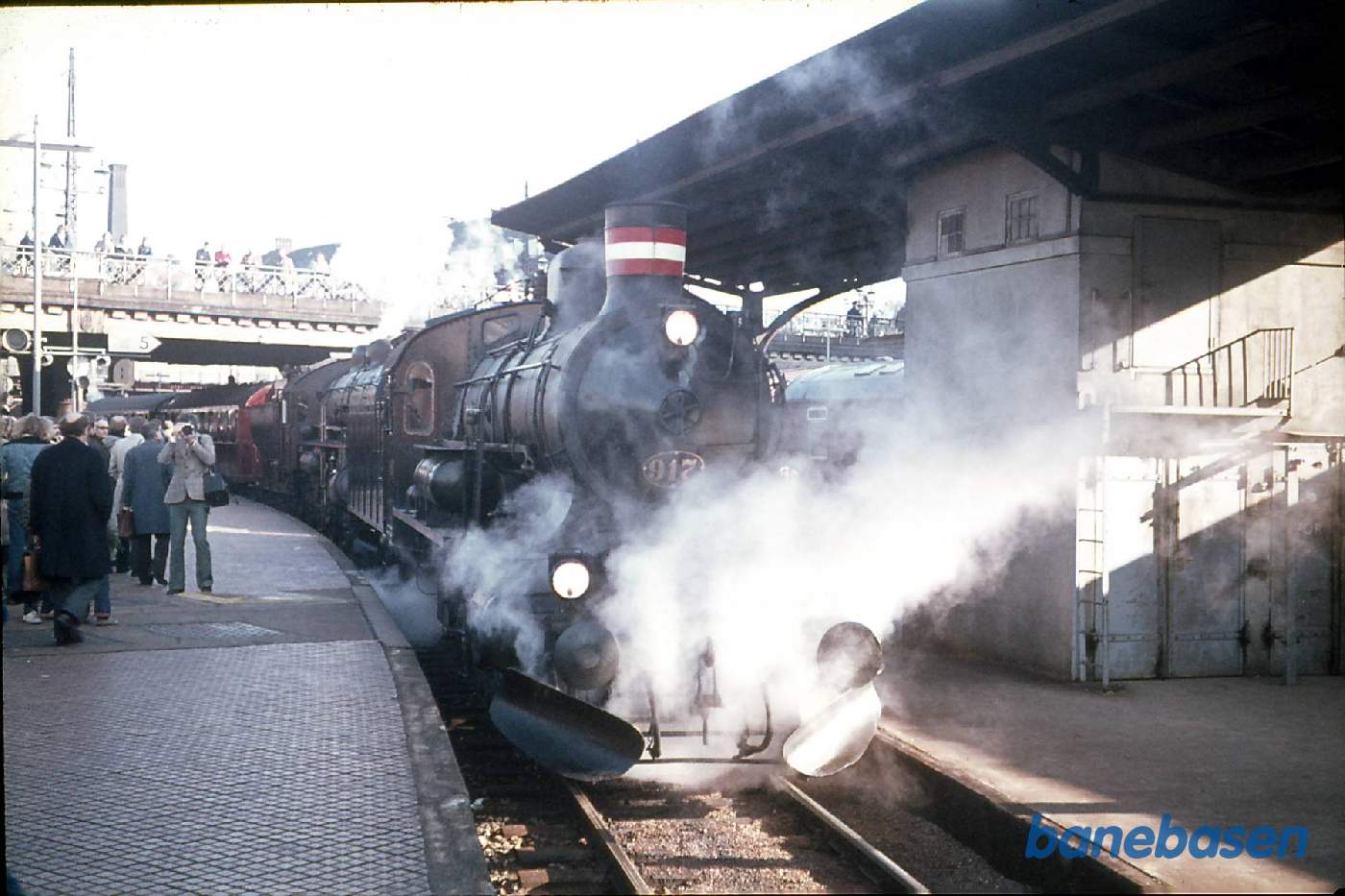 DSB. Indvielse af jernbanemuseet 17/4 1975. København H. P 917 med særtog