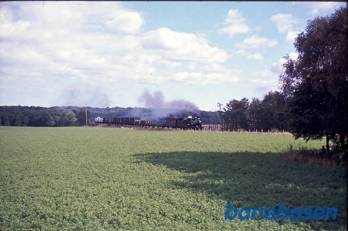 DSB D 826 på Tollerød station DSB D 826 på Tollerød station
