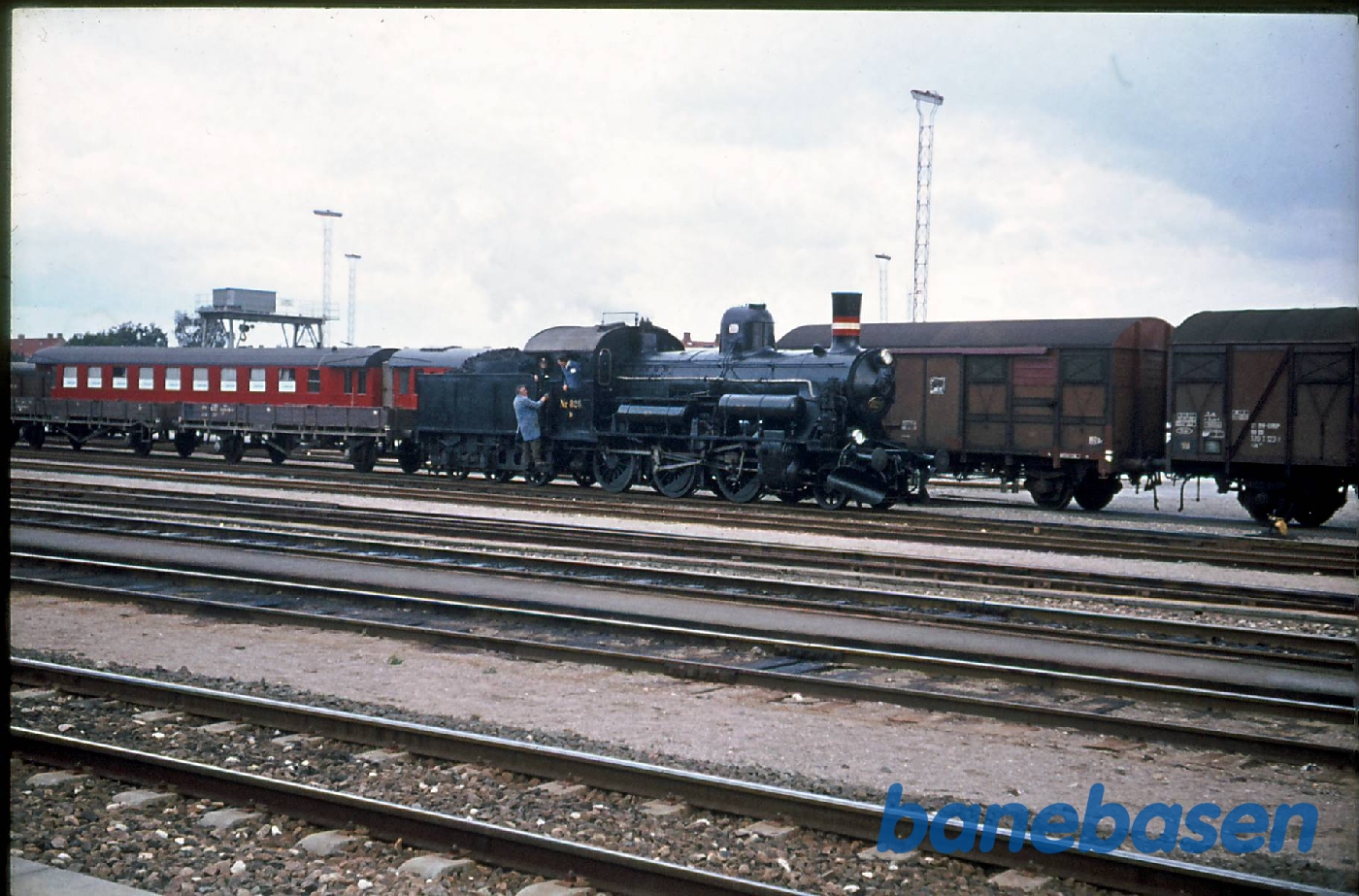 DSB D 826 på Næstved station DSB D 826 på Næstved station