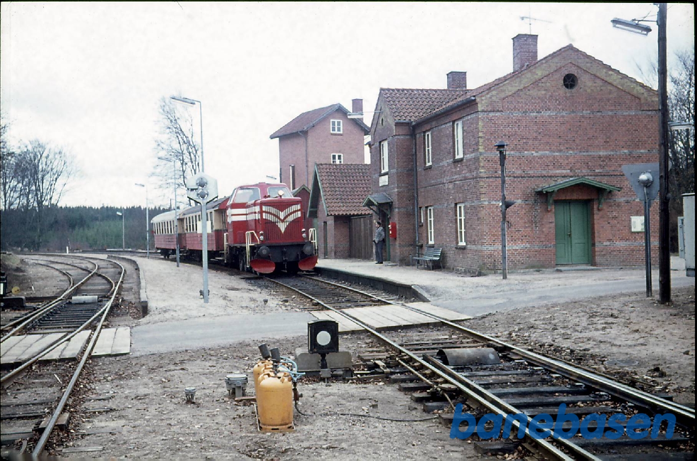 Tur med GDS L2 og C41 og C42 på Gribskovbanen. På Kagerup station Tur med GDS L2 og C41 og C42 på Gribskovbanen. På Kagerup station