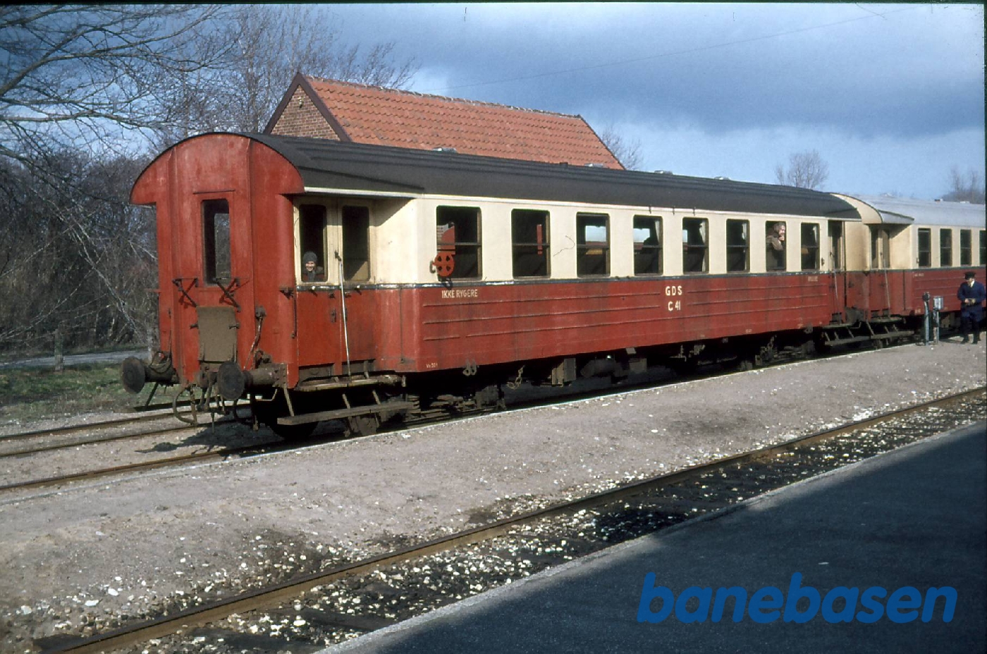 Tur med GDS L2 og C41 og C42 på Gribskovbanen. C41 på Tisvildeleje station Tur med GDS L2 og C41 og C42 på Gribskovbanen. C41 på Tisvildeleje station