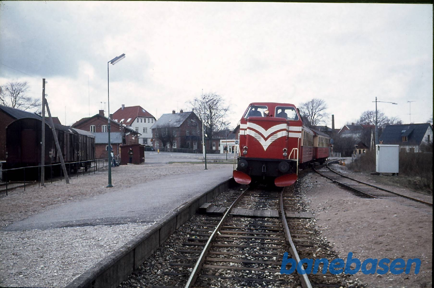 Tur med GDS L2 og C41 og C42 på Gribskovbanen. Helsinge station Tur med GDS L2 og C41 og C42 på Gribskovbanen. Helsinge station