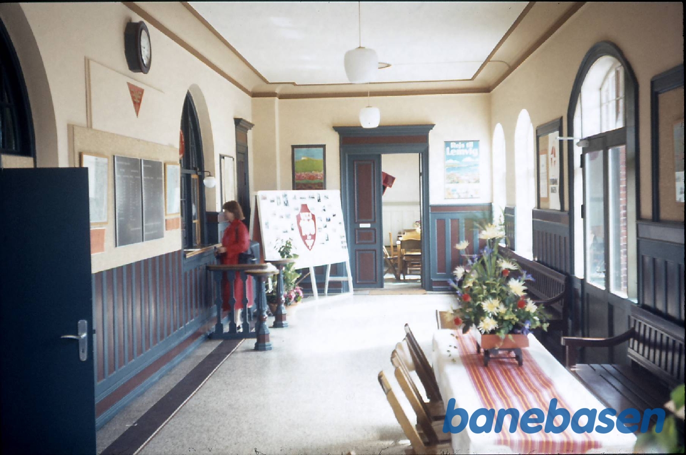 VLTJ 75 års jubilæum. Billetsalget på Lemvig station VLTJ 75 års jubilæum. Billetsalget på Lemvig station