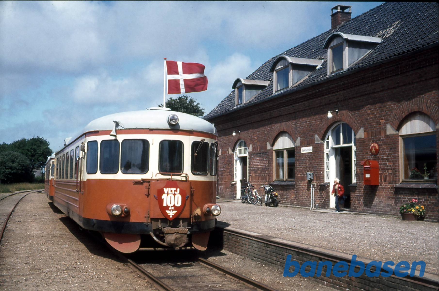 VLTJ 75 års jubilæum. Jubilæumstog på Bækmarks station VLTJ 75 års jubilæum. Jubilæumstog på Bækmarks station