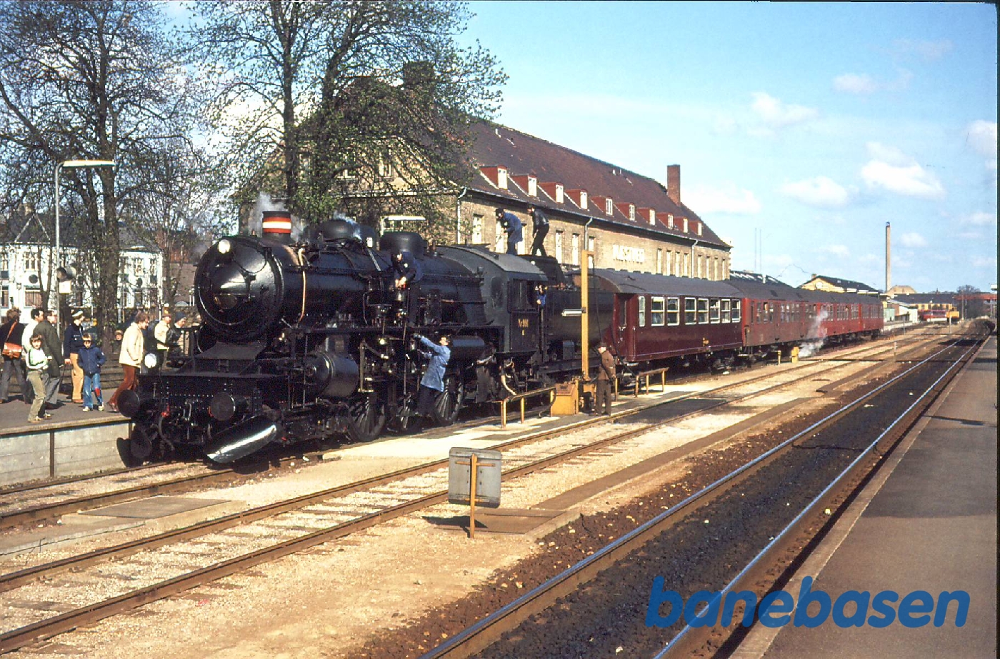 På tur med DSB E 991. Næstved station På tur med DSB E 991. Næstved station
