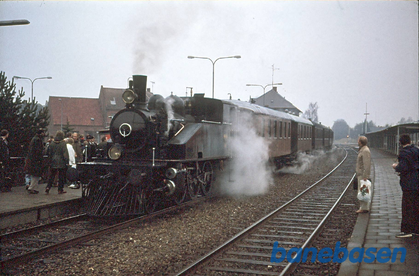 NSJK - Fåborgbanens 100 års jubilæum. OKMJ 14 med tog på Ringe station NSJK - Fåborgbanens 100 års jubilæum. OKMJ 14 med tog på Ringe station
