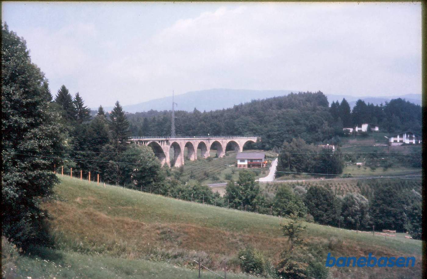Østrig - Smalsporsbaner. Viadukt Grub 276m lang