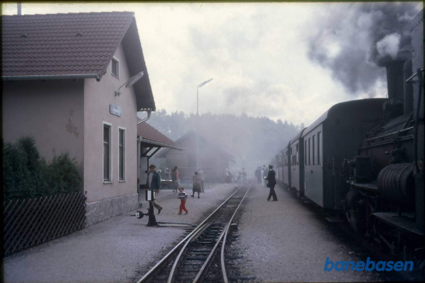 Østrig - Smalsporsbaner. Langslag station