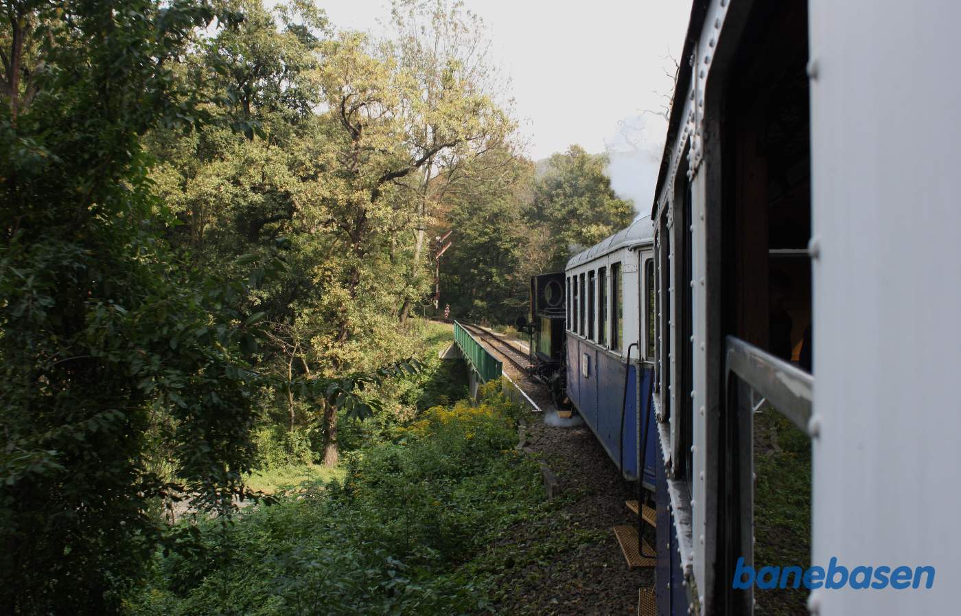 Budapest. Børnebanen. På vej over bro