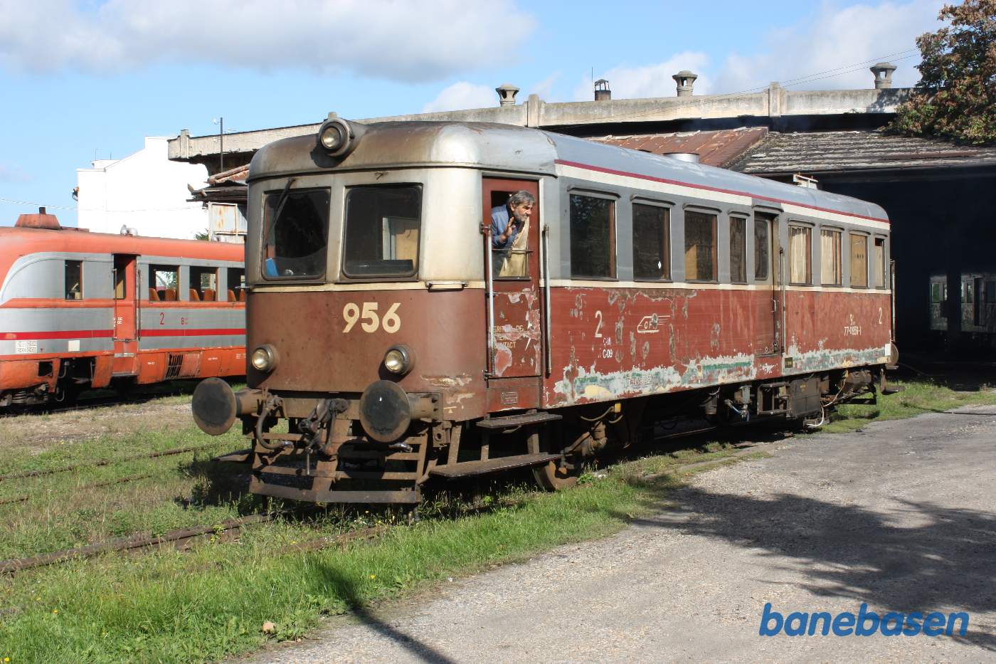 Arad. Motorvogn 956 gør klar til dagens tur
