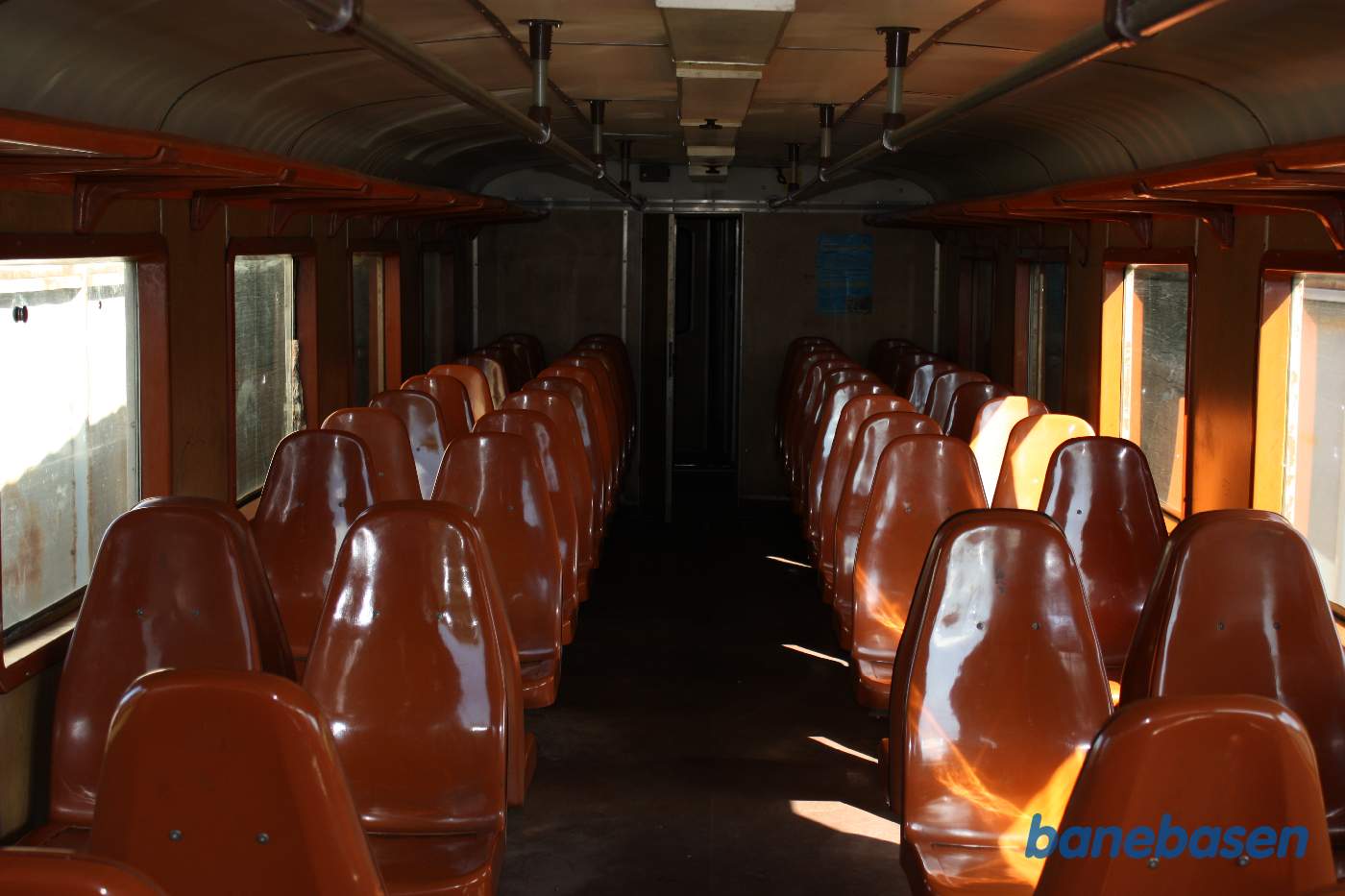 Arad. Motortog 1017 indre