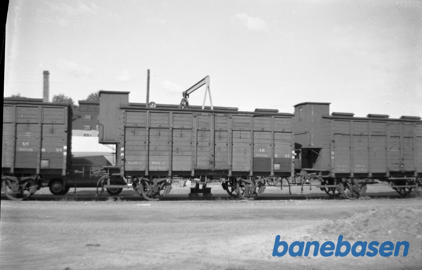 Lukket godsvogn Q 51 på Amagerbro station Lukket godsvogn Q 51 på Amagerbro station