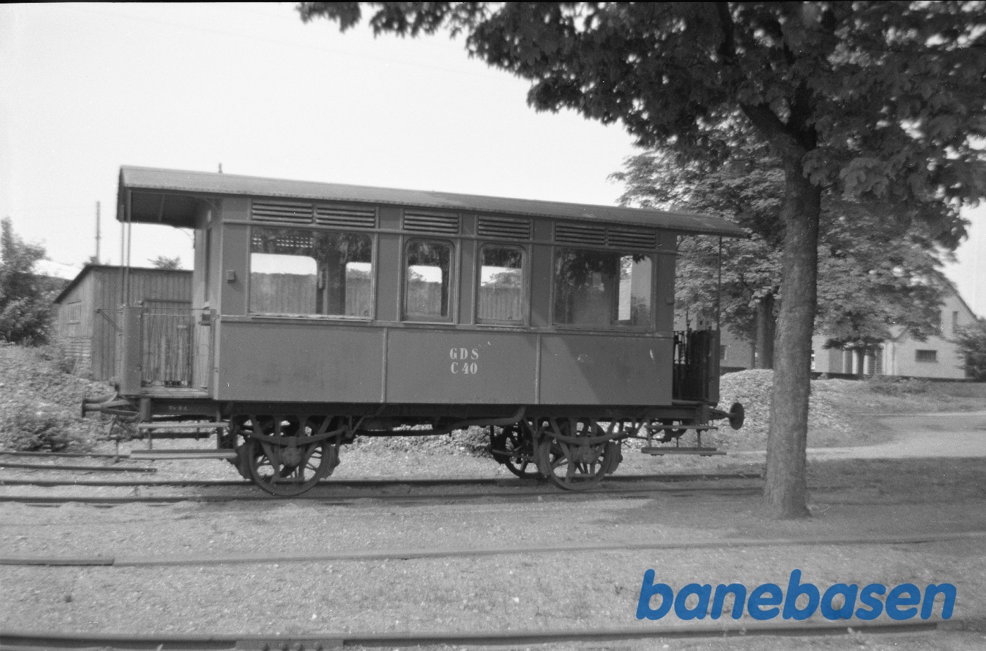 Personvogn GDS C 40 på Græsted station Personvogn GDS C 40 på Græsted station