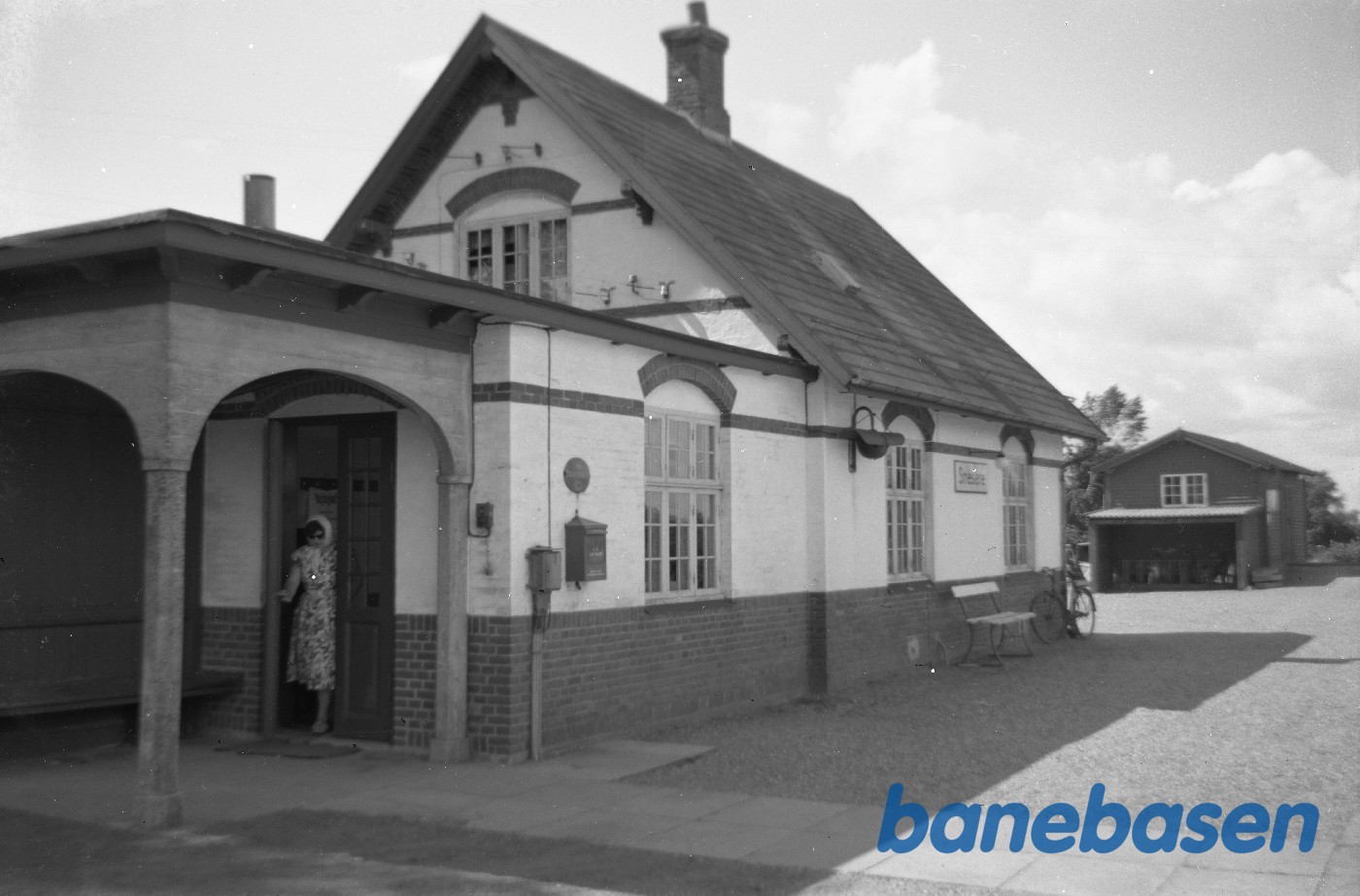 Snesere station Snesere station