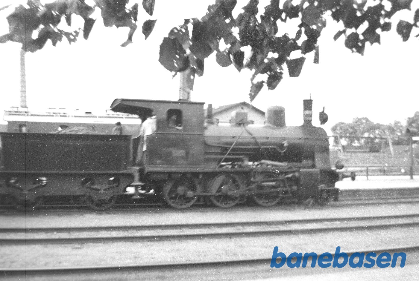 LJ Damplokomotiv på Maribo Station LJ Damplokomotiv på Maribo Station