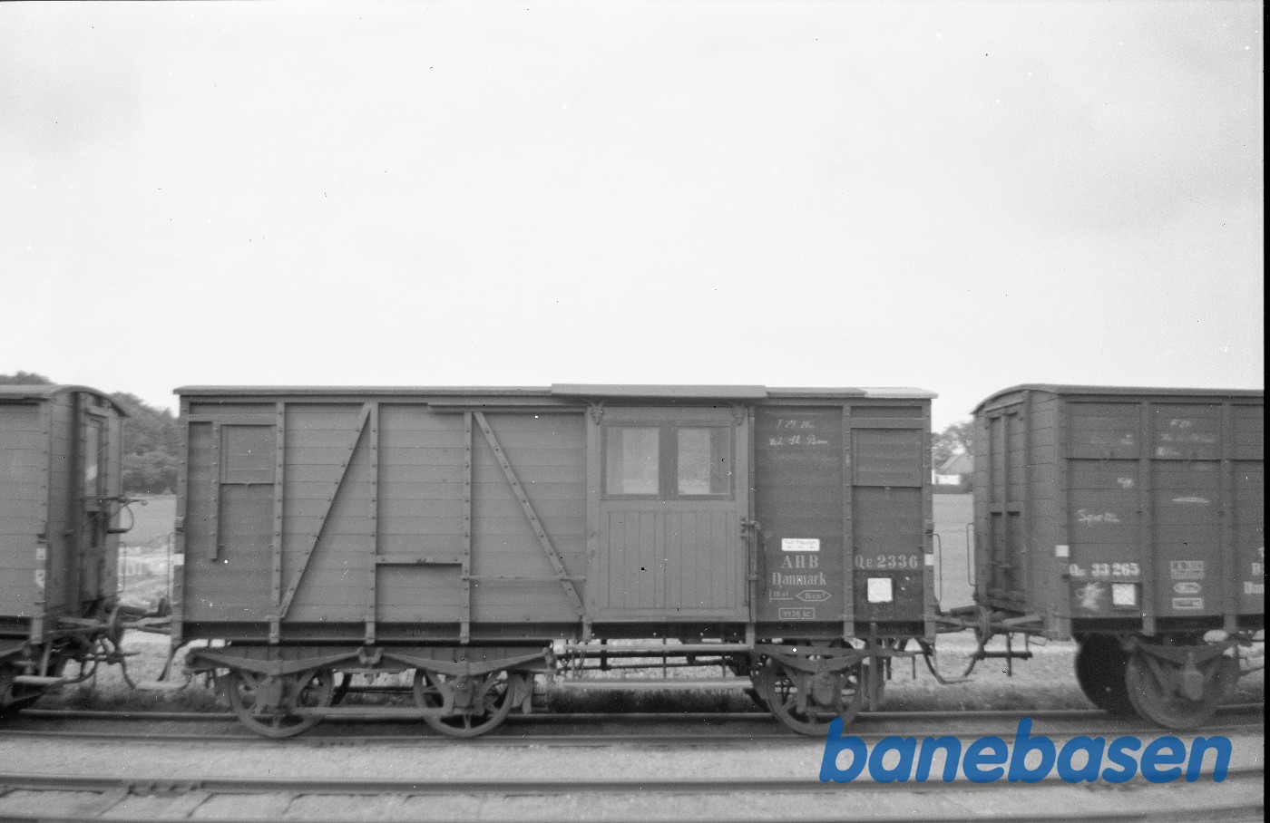 Lukket godsvogn AHB QE 2336 i Aalborg Lukket godsvogn AHB QE 2336 i Aalborg