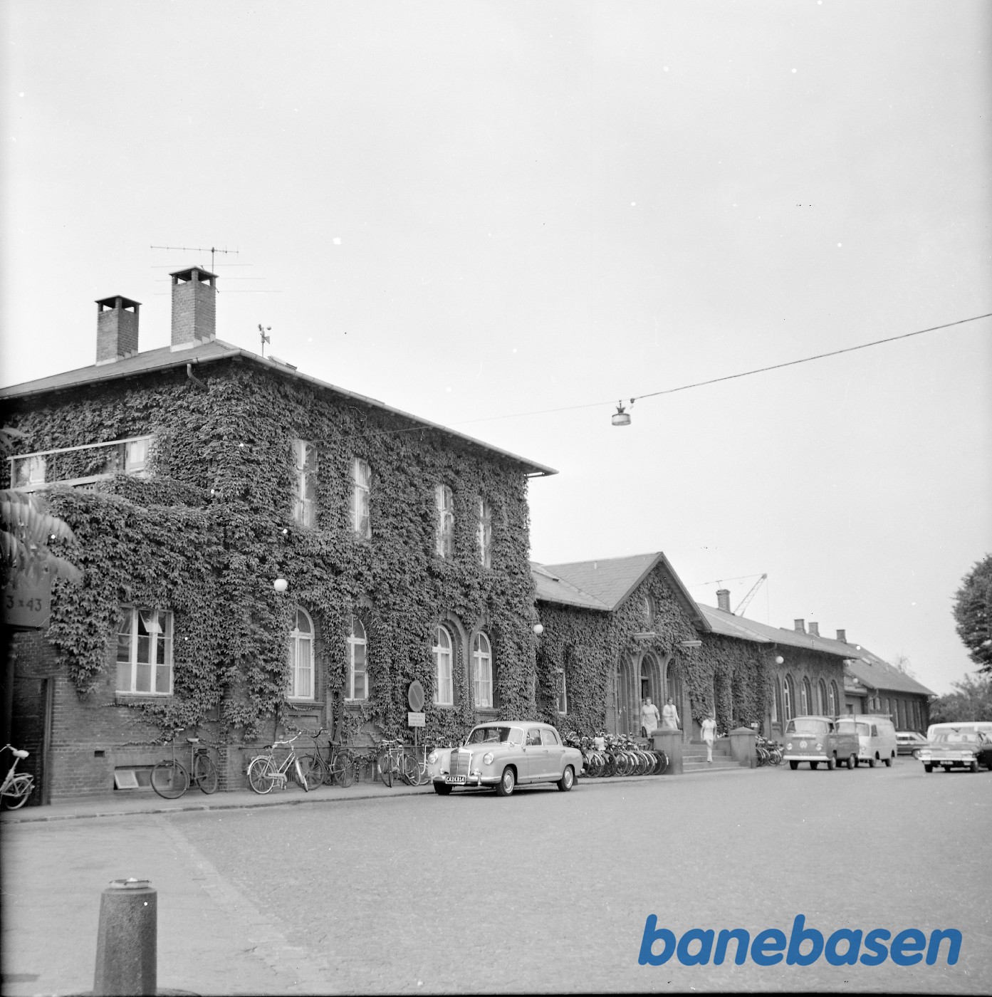 Holbæk station, gadeside Holbæk station, gadeside