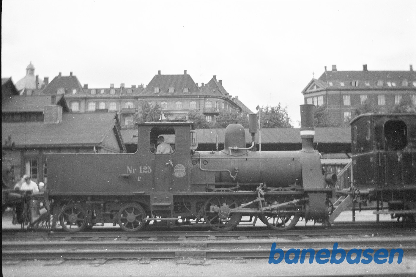 Damplokomotiv P 125 udstillet på Østerport station Damplokomotiv P 125 udstillet på Østerport station
